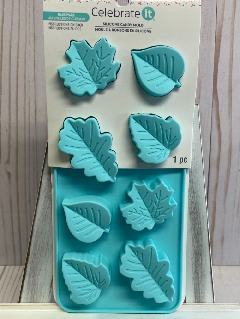 Novelty Silicone Shaped Candy Mold Chocolate Treat Fall Autumn Leaves Leaf NEW